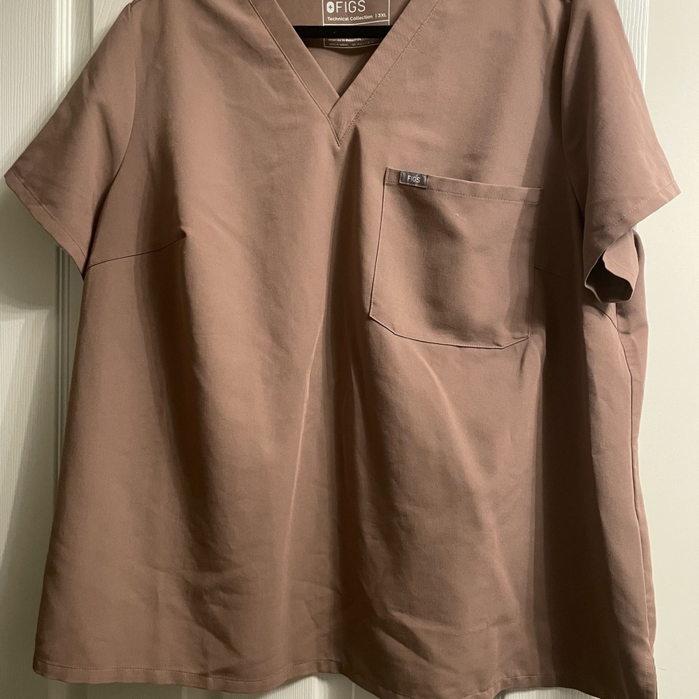 Figs womens Brown V-Neck set